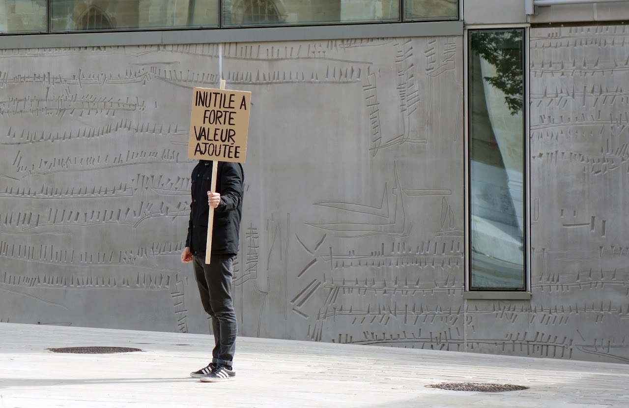 Laurent Lacotte, Slogans, Art participatif, Manifestation, Performance, Art3 Valence, Dector & Dupuy, Espace Public, Cortège 